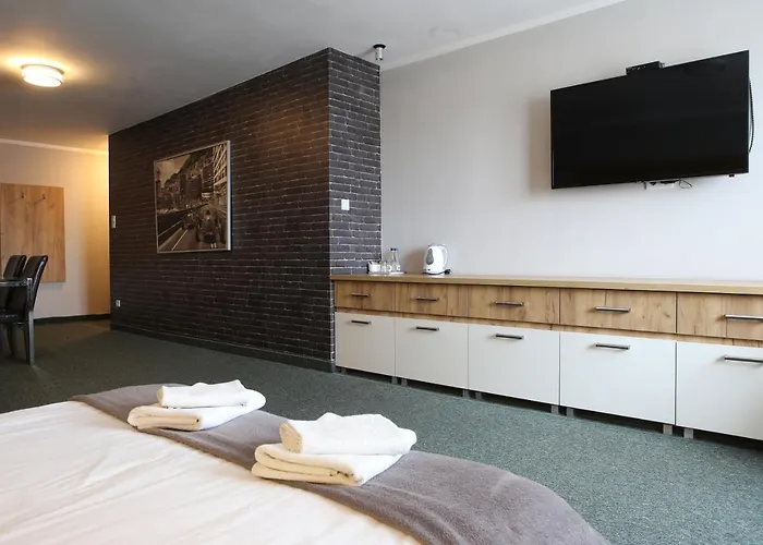 Отель Sunny Познань