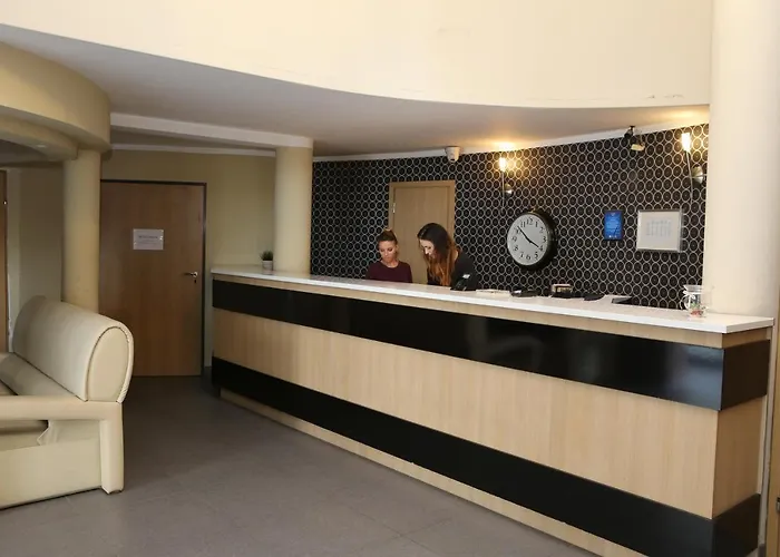 ホテル Sunny ポズナン